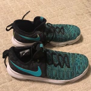 KD Basketball Shoes.